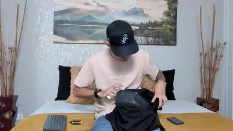 Nils online show from October 17, 4:15 am