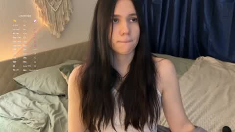 Jennet online show from December 17, 4:53 pm