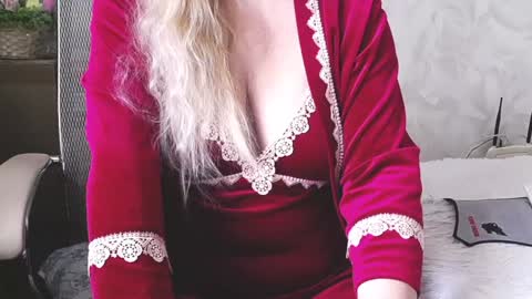 Nimfalove online show from February 1, 8:29 am