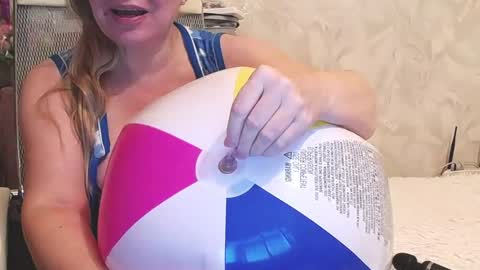 Nimfalove online show from December 14, 4:01 pm