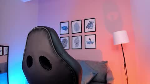 Snapshot of nina__dixon chatting on September 17, 9:05 pm Nina online show from September 17, 9:05 pm