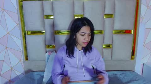 Nina Carther online show from February 4, 10:21 am