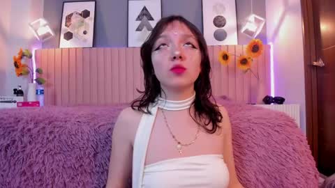 nina_ford_ online show from April 29, 3:10 am