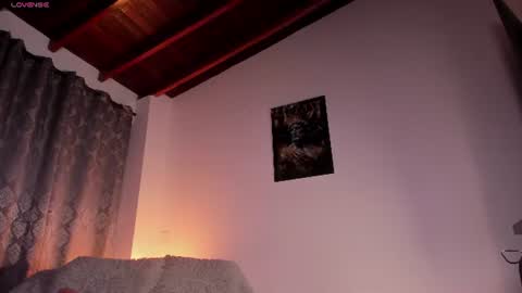 Snapshot of nina_fuentes chatting on July 30, 11:48 pm Catalina online show from July 30, 11:48 pm