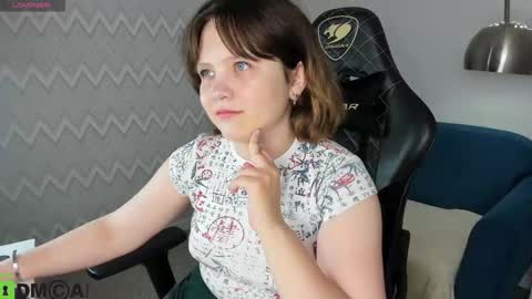 Snapshot of nina_lunaa chatting on September 13, 8:14 am nina lunaa online show from September 13, 8:14 am