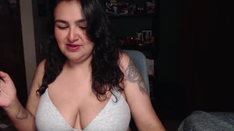 Nina Moon online show from February 23, 1:47 am