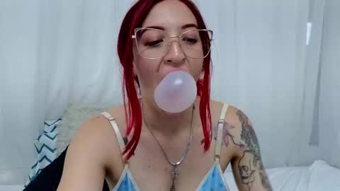 Snapshot of ninaa_fox chatting on February 24, 7:30 pm Ninaa fox online show from February 24, 7:30 pm
