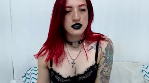 Snapshot of ninaa_fox chatting on February 25, 5:36 pm Ninaa fox online show from February 25, 5:36 pm