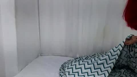 Snapshot of ninaa_fox chatting on March 8, 6:58 pm Ninaa fox online show from March 8, 6:58 pm