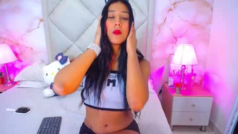 Nina Bravura online show from October 6, 1:41 pm