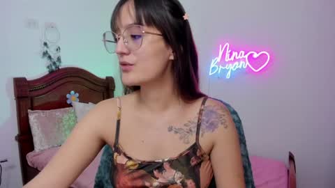 Snapshot of ninabryon1 chatting on December 17, 11:28 am Nina online show from December 17, 11:28 am