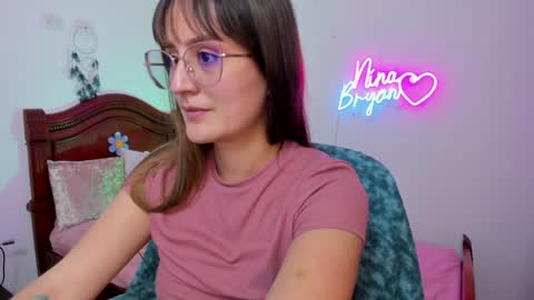 Snapshot of ninabryon1 chatting on December 18, 11:08 pm Nina online show from December 18, 11:08 pm