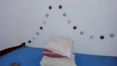 Snapshot of ninabryon1 chatting on December 15, 9:52 pm Nina online show from December 15, 9:52 pm