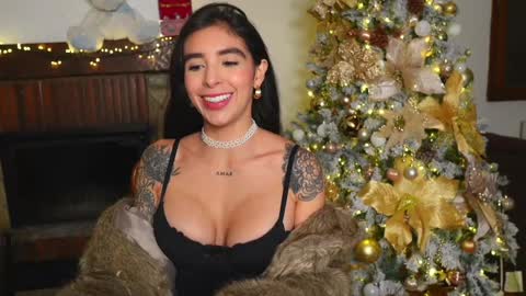 Nina Clarke- Independent Model online show from December 2, 9:36 am