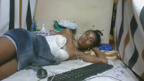 ninaeaa online show from January 13, 9:09 pm