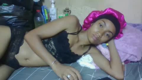 ninaeaa online show from April 30, 10:47 pm