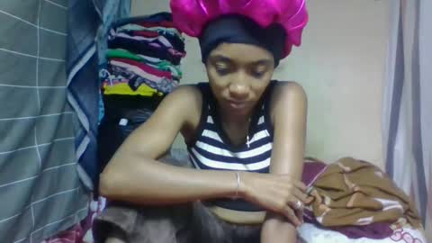 Snapshot of ninaeaa chatting on May 19, 3:57 am ninaeaa online show from May 19, 3:57 am