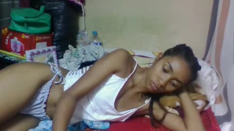 Snapshot of ninaeaa chatting on May 31, 6:53 am ninaeaa online show from May 31, 6:53 am