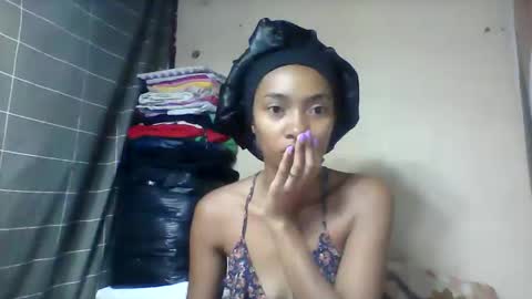 Snapshot of ninaeaa chatting on June 11, 5:16 am ninaeaa online show from June 11, 5:16 am