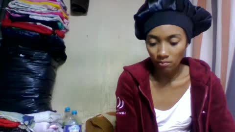 Snapshot of ninaeaa chatting on June 12, 7:13 pm ninaeaa online show from June 12, 7:13 pm