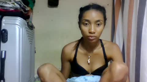 Snapshot of ninaeaa chatting on June 14, 3:36 pm ninaeaa online show from June 14, 3:36 pm