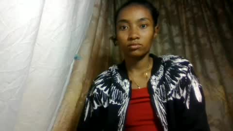 Snapshot of ninaeaa chatting on June 26, 1:26 pm ninaeaa online show from June 26, 1:26 pm