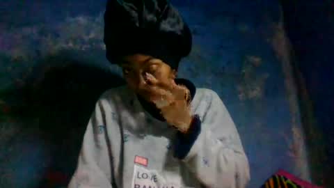 Snapshot of ninaeaa chatting on July 3, 11:11 pm ninaeaa online show from July 3, 11:11 pm