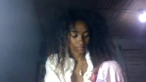 Snapshot of ninaeaa chatting on July 14, 5:12 am ninaeaa online show from July 14, 5:12 am