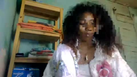 Snapshot of ninaeaa chatting on July 14, 10:21 am ninaeaa online show from July 14, 10:21 am