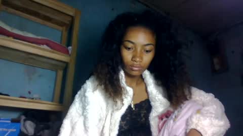 Snapshot of ninaeaa chatting on July 15, 2:50 am ninaeaa online show from July 15, 2:50 am