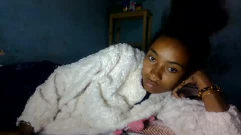 Snapshot of ninaeaa chatting on July 28, 8:45 pm ninaeaa online show from July 28, 8:45 pm