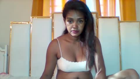 ninah_rise online show from March 5, 4:52 am