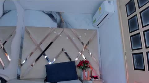 Snapshot of ninahtx chatting on November 24, 9:03 pm ninahtx online show from November 24, 9:03 pm