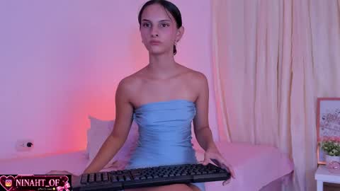 ninahtx online show from May 15, 8:49 pm