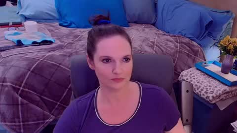 Nina Jaymes online show from September 27, 10:15 pm