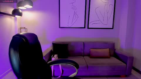 Snapshot of ninamichelle_ chatting on July 16, 6:36 pm Nina online show from July 16, 6:36 pm