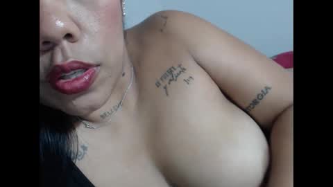 Snapshot of ninapalmer chatting on December 13, 8:04 pm Ninapalmer online show from December 13, 8:04 pm