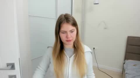 ninarihh online show from March 4, 10:57 am