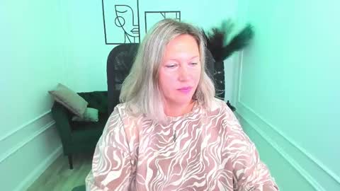 ninastarle online show from September 12, 4:34 am