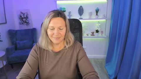 ninastarle online show from September 13, 11:32 am