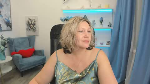 Snapshot of ninastarle chatting on June 5, 12:00 pm ninastarle online show from June 5, 12:00 pm