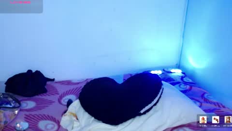 Snapshot of ninatinydoll1 chatting on June 26, 11:03 am ninatinydoll1 online show from June 26, 11:03 am