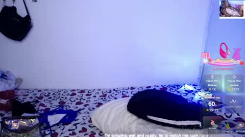 Snapshot of ninatinydoll1 chatting on July 27, 11:39 am ninatinydoll1 online show from July 27, 11:39 am