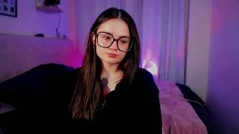 ninavolkov online show from October 4, 12:19 am