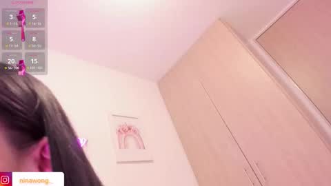 Snapshot of ninawong_ chatting on November 13, 3:22 pm Nina online show from November 13, 3:22 pm