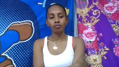 Snapshot of ninie246746 chatting on June 18, 6:13 am ninie246746 online show from June 18, 6:13 am