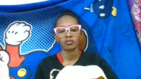 Snapshot of ninie246746 chatting on June 21, 6:05 am ninie246746 online show from June 21, 6:05 am