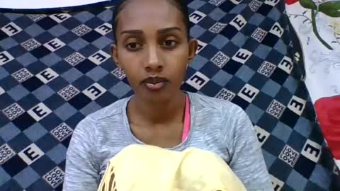 Snapshot of ninie246746 chatting on June 23, 6:22 am ninie246746 online show from June 23, 6:22 am