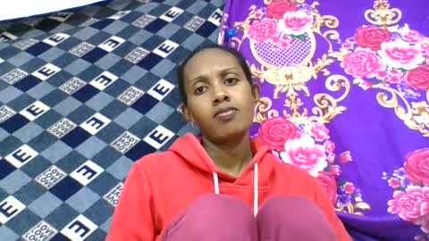 Snapshot of ninie246746 chatting on July 5, 5:58 am ninie246746 online show from July 5, 5:58 am