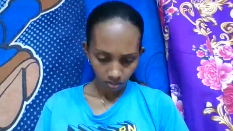 Snapshot of ninie246746 chatting on July 18, 7:01 am ninie246746 online show from July 18, 7:01 am